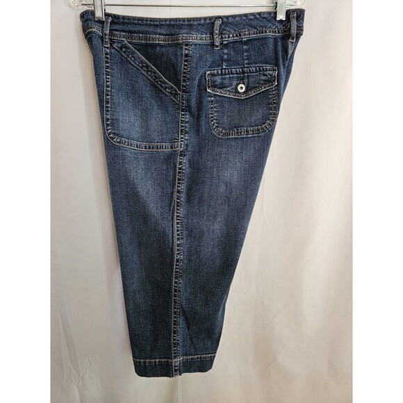 Chico's Platinum Capri Womens Blue Denim Capris Size 2 - Picture 7 of 8